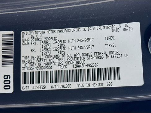 Certified 2025 Toyota Tacoma 2WD Double Cab image 28