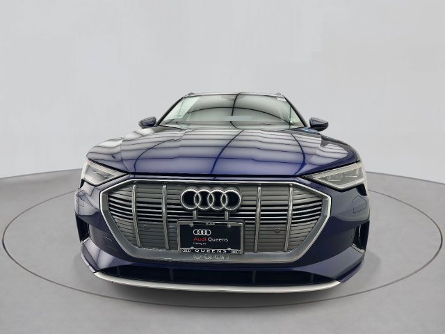 Used 2021 Audi e-tron Premium AWD/4WD image 4