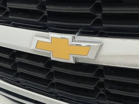 Used 2018 Chevrolet Silverado 1500 LT w/ All Star Edition AWD/4WD image 35
