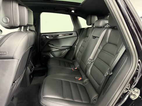 Certified 2026 Porsche Macan S AWD/4WD image 21