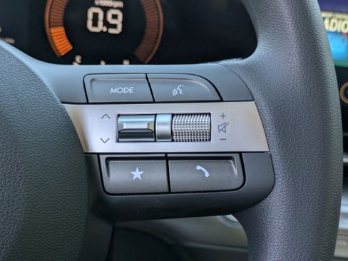 New 2026 Hyundai Kona SE image 23