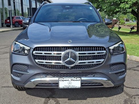 Used 2025 Mercedes-Benz GLE 450e 4MATIC image 2