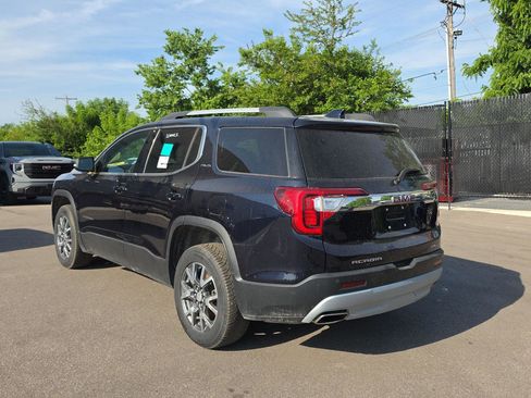 Used 2022 GMC Acadia SLE w/ LPO, Cargo Package AWD/4WD image 5