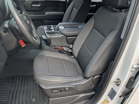 Used 2023 Chevrolet Silverado 2500 Custom w/ Custom Value Package AWD/4WD image 16