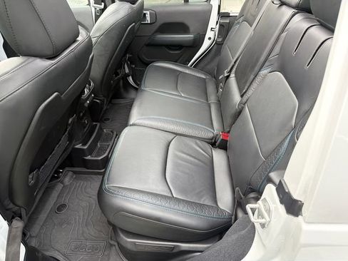 Used 2024 Jeep Wrangler High Altitude AWD/4WD image 24