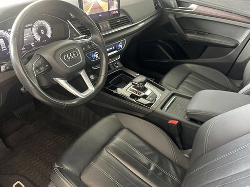 Used 2021 Audi Q5 2.0T Premium Plus w/ Premium Plus Package AWD/4WD image 9