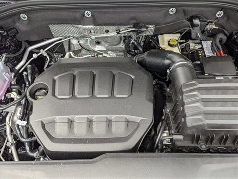 Used 2025 Volkswagen Atlas SE image 15