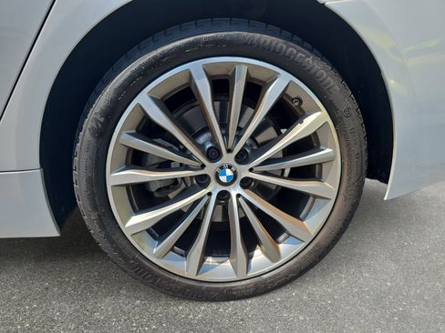 Used 2023 BMW 530i w/ Premium Package RWD image 32