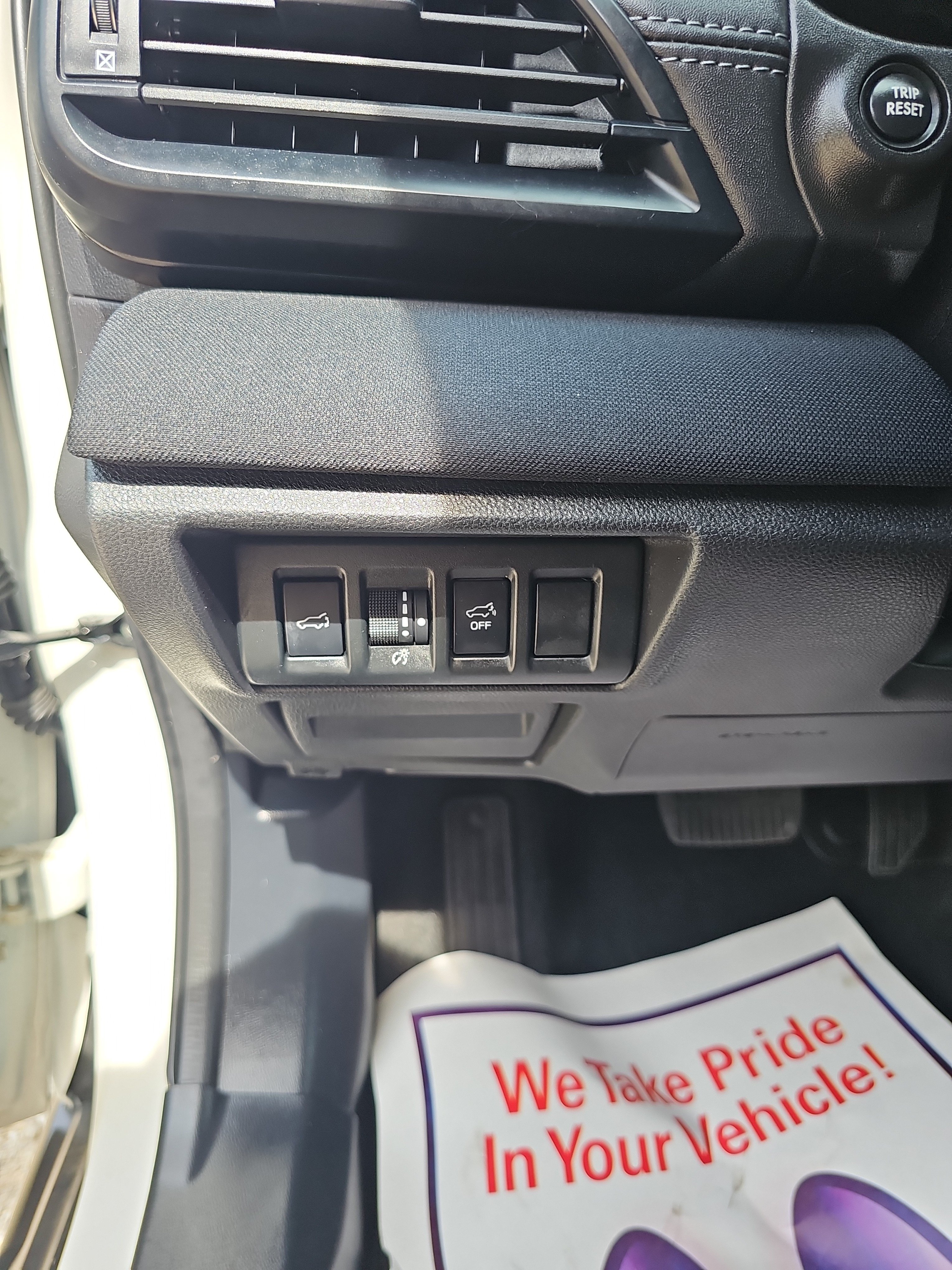 Used 2023 Subaru Outback Premium AWD/4WD image 26