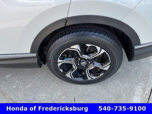 Used 2018 Honda CR-V Touring image 10