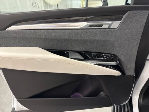 Certified 2026 Cadillac Escalade V AWD/4WD image 14