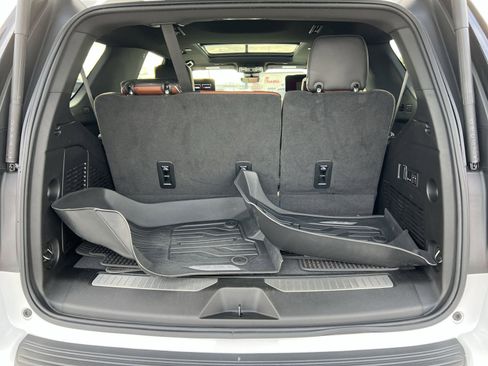 Used 2024 GMC Yukon Denali Ultimate image 28