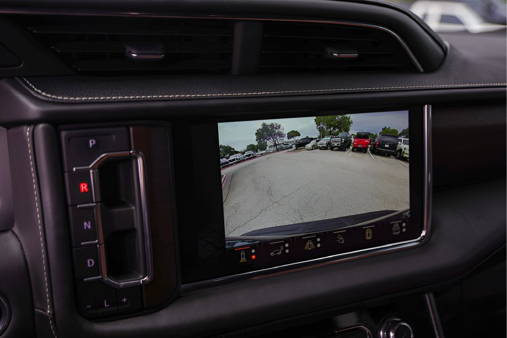 Used 2023 GMC Yukon XL Denali Ultimate w/ LPO, Floor Liner Package AWD/4WD image 19