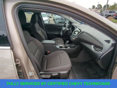 Used 2025 Chevrolet Malibu LT image 44