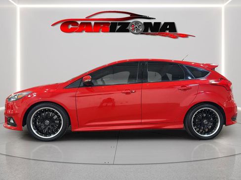 Used 2016 Ford Focus ST image 4