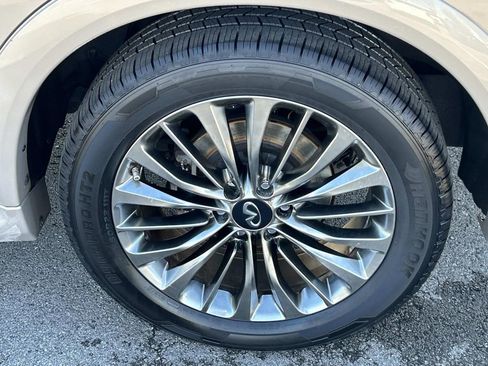 Used 2020 INFINITI QX80 Luxe w/ Proactive Package image 16