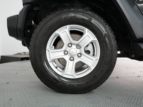 Used 2020 Jeep Wrangler Sport image 50