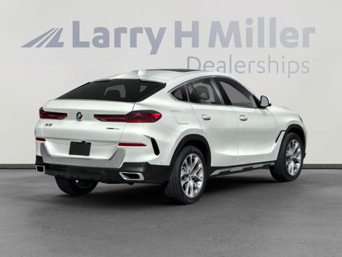 Used 2023 BMW X6 xDrive40i w/ M Sport Package image 5