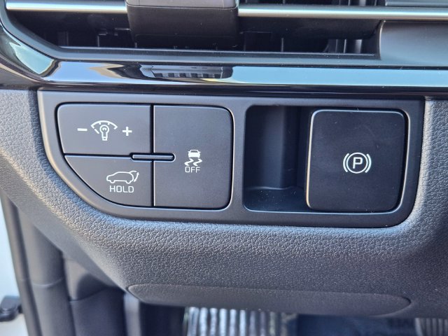 New 2026 Kia Sportage SX FWD image 18