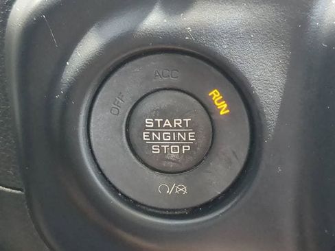 Used 2020 Jeep Wrangler Unlimited Sport S AWD/4WD image 25