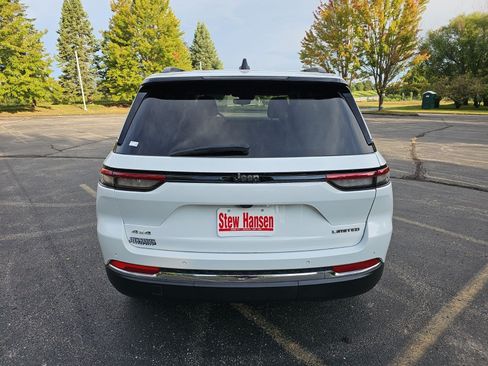 Used 2023 Jeep Grand Cherokee Limited AWD/4WD image 5