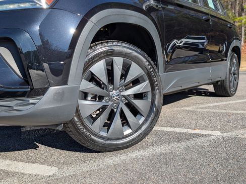 Used 2024 Volkswagen Taos S image 31