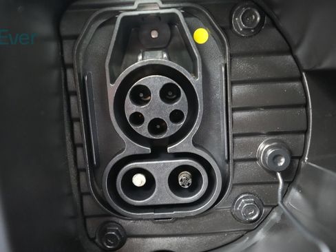 Used 2023 Hyundai Ioniq 6 Limited RWD image 10