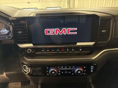 Used 2024 GMC Sierra 1500 SLT w/ SLT Premium Plus Package AWD/4WD image 20