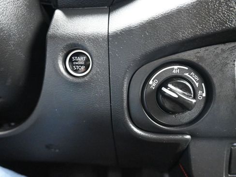 Used 2024 Nissan Frontier PRO-4X w/ Technology Package image 22