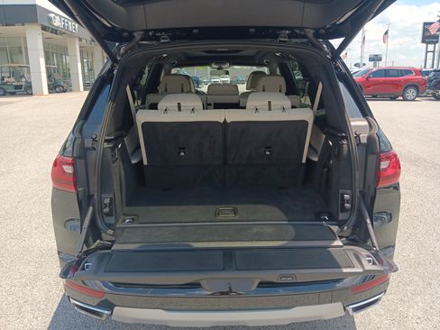 Used 2021 BMW X7 xDrive40i w/ Premium Package AWD/4WD image 19