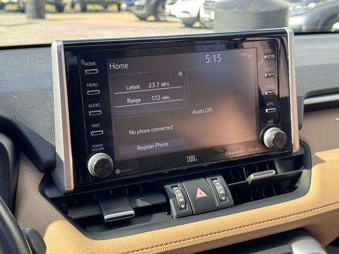 Used 2020 Toyota RAV4 XLE Premium AWD/4WD image 26