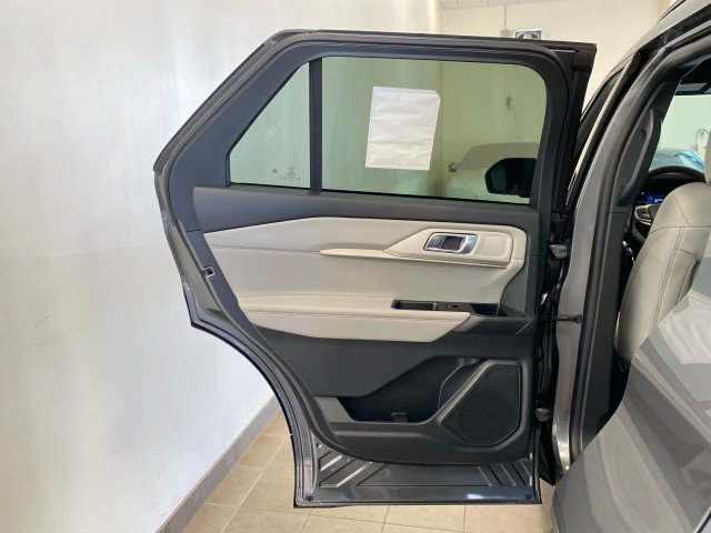 New 2027 Ford Explorer Active w/ Active Comfort Package AWD/4WD image 9