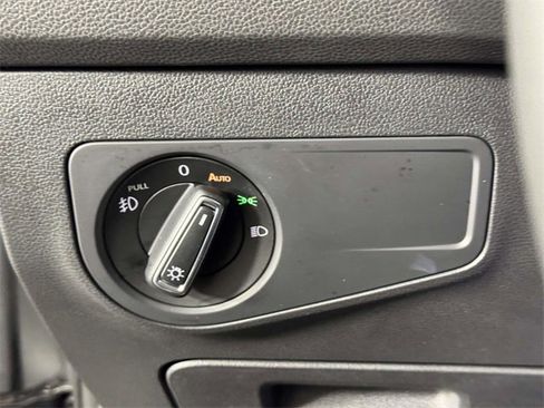 Used 2021 Volkswagen Tiguan SEL image 19