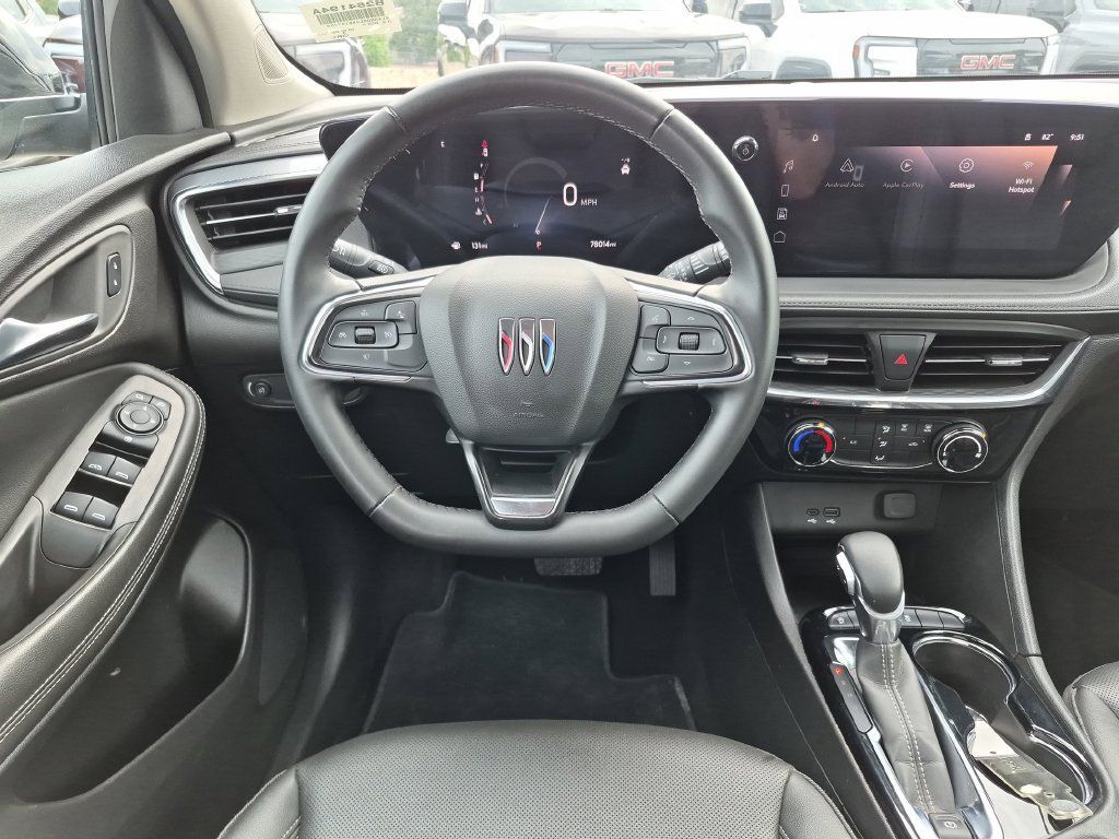 Used 2024 Buick Encore GX Sport Touring FWD image 29