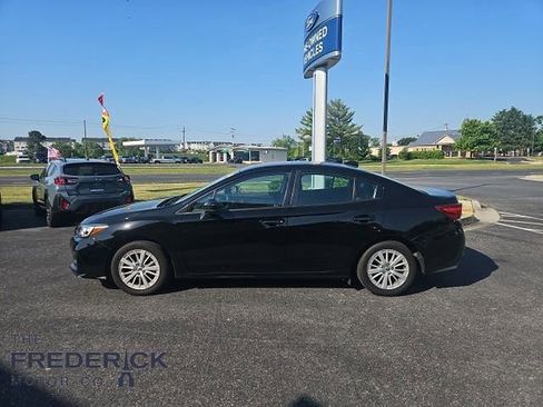 Used 2018 Subaru Impreza 2.0i Premium AWD/4WD image 1