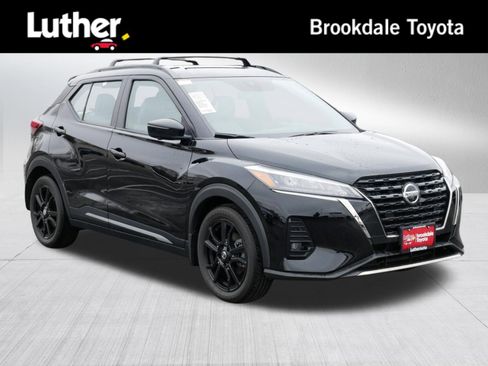 Used 2021 Nissan Kicks SR w/ SR Premium Package image 1