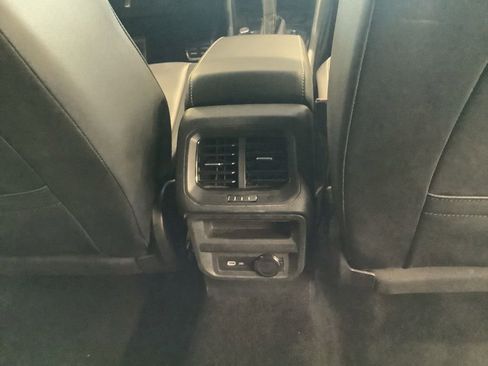 Used 2023 Volkswagen Tiguan SE R-Line AWD/4WD image 14