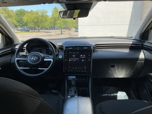 Certified 2024 Hyundai Tucson SEL FWD image 3