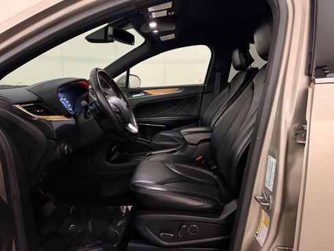 Used 2015 Lincoln MKC AWD w/ Equipment Group 101A Select image 5