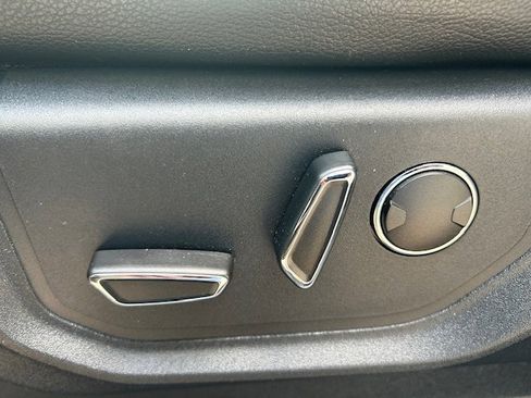 Used 2019 Ford F250 Lariat w/ Lariat Ultimate Package AWD/4WD image 19