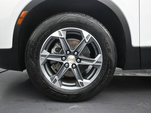 Used 2024 Chevrolet Blazer LT FWD image 10