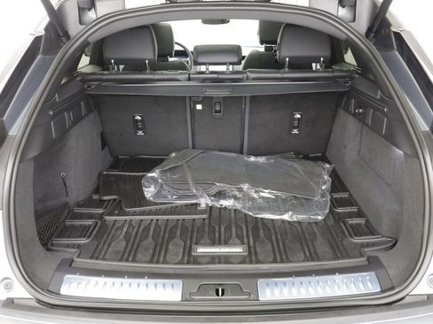 Certified 2026 Land Rover Range Rover Velar S AWD/4WD image 18