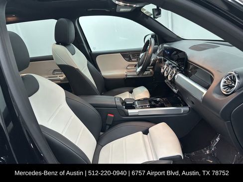Used 2022 Mercedes-Benz GLB 250 4MATIC w/ AMG Line image 27