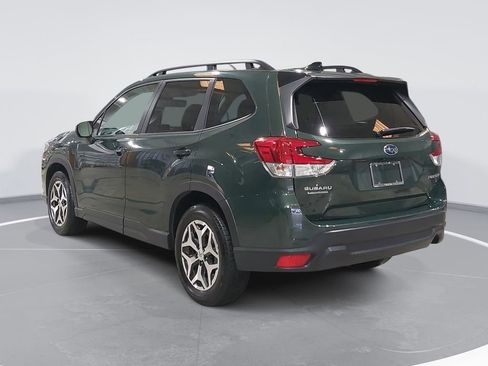 Used 2024 Subaru Forester Premium AWD/4WD image 7