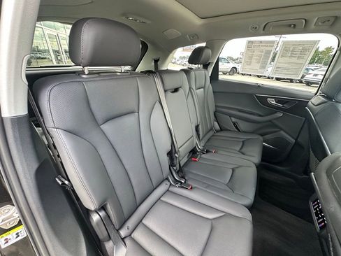 Used 2024 Audi Q7 2.0T Premium Plus w/ Premium Plus Package image 8