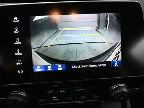 Used 2020 Honda CR-V Touring image 7