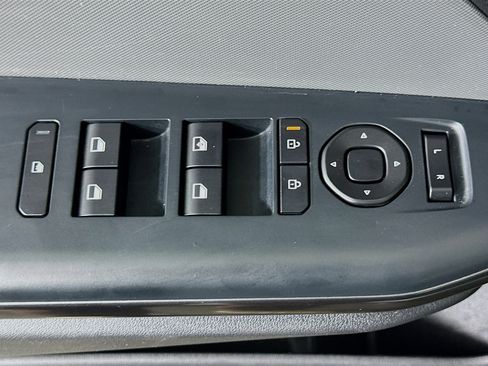 Used 2025 Kia K4 LXS image 15