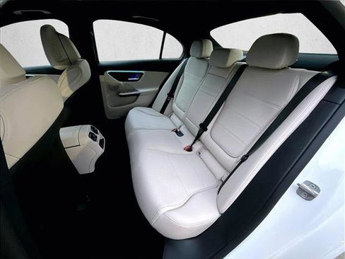 Used 2025 Mercedes-Benz C 300 Sedan image 28