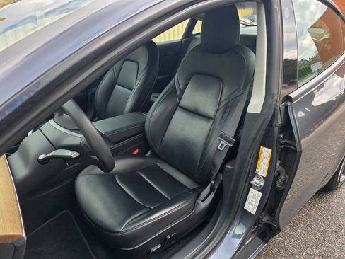 Used 2021 Tesla Model 3 Long Range image 12