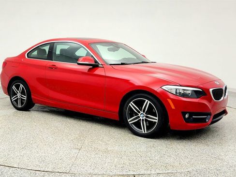 Used 2017 BMW 230i xDrive Coupe image 3